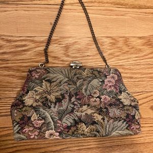 Grandma Chic Tapestry Handbag Vintage Style